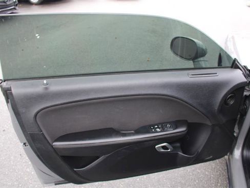 Used 2018 Dodge Challenger SXT image 11