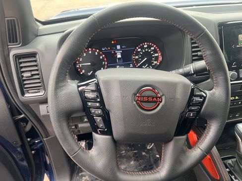 Used 2023 Nissan Frontier PRO-4X w/ Pro-4X Premium Package image 10