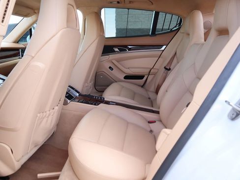 Used 2014 Porsche Panamera Turbo image 20