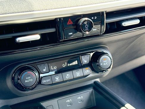 New 2026 Nissan Kicks SV AWD/4WD image 10