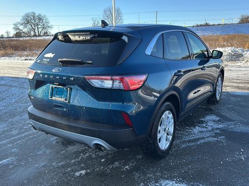 Used 2020 Ford Escape SE image 5