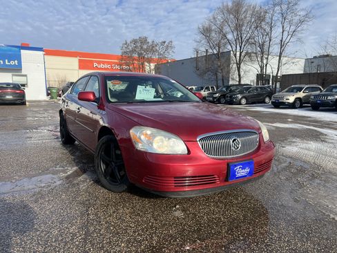 Used 2007 Buick Lucerne CXL image 2