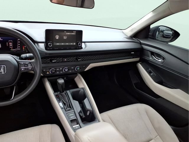 Used 2023 Honda Accord EX image 18