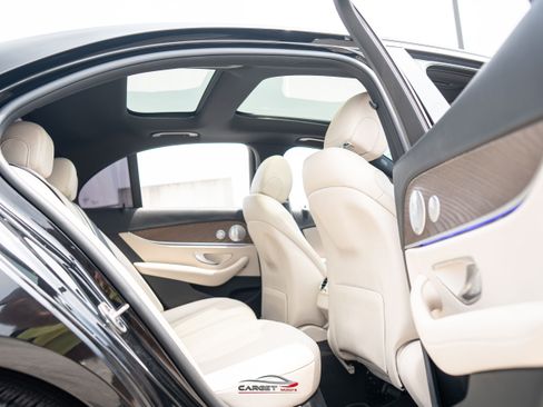 Used 2020 Mercedes-Benz E 350 4MATIC Sedan w/ Parking Assistance Package image 19