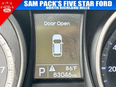 Used 2015 Hyundai Santa Fe Sport w/ Option Group 02 FWD image 24
