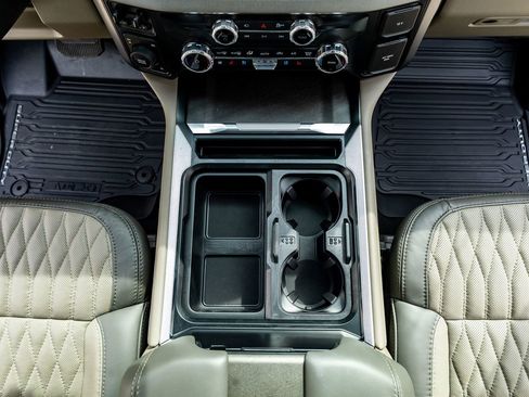 Used 2026 Ford F450 Platinum w/ Platinum Plus Package image 28