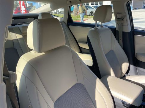 Used 2018 Honda Clarity Plug-In Hybrid image 23