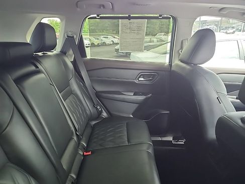 Used 2023 Nissan Rogue Platinum w/ Platinum Premium Package AWD/4WD image 16