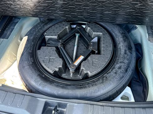Used 2020 Toyota RAV4 XSE AWD/4WD image 40
