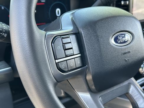 Used 2026 Ford F250 Lariat AWD/4WD image 28