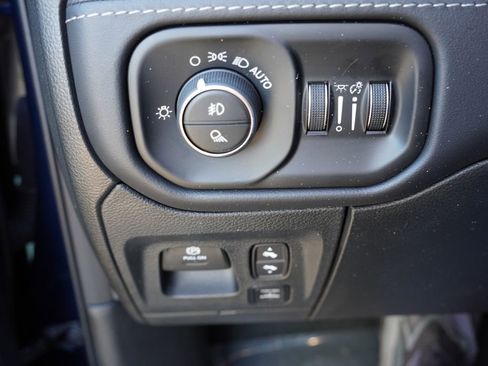 Certified 2024 RAM 1500 Limited image 27