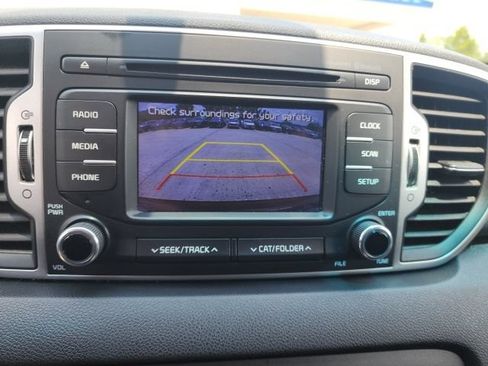 Used 2019 Kia Sportage LX FWD image 46