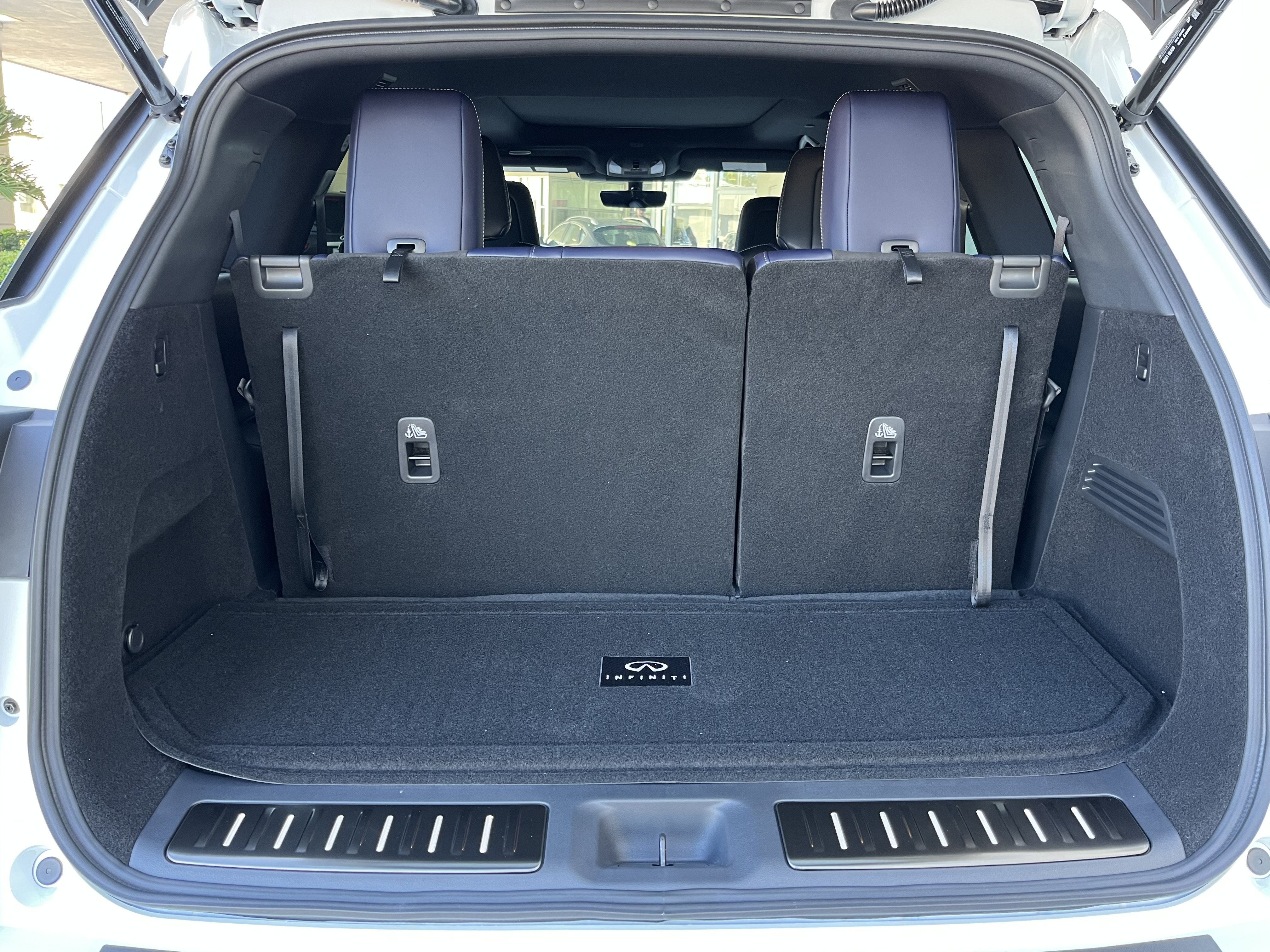 Used 2026 INFINITI QX60 Sport w/ Dark Cargo Package AWD/4WD image 19