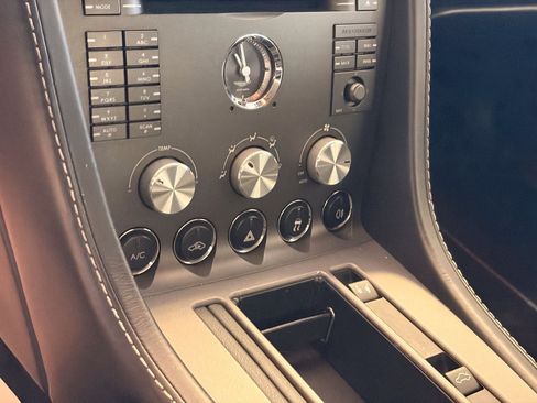 Used 2008 Aston Martin V8 Vantage Coupe RWD image 21