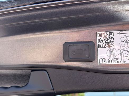 Used 2025 Toyota RAV4 XSE w/ Advanced Technology Package AWD/4WD image 34