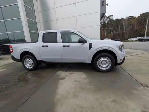 New 2026 Ford Maverick XL image 3