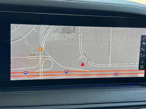 Used 2019 Mercedes-Benz S 560 Sedan image 25