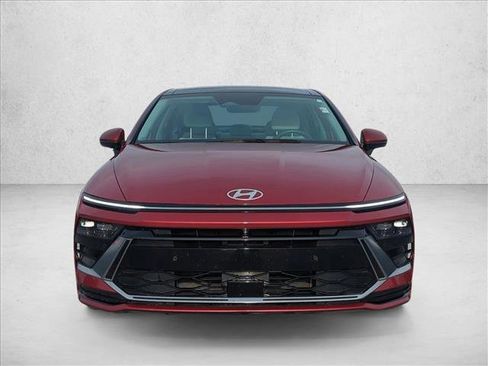 Used 2024 Hyundai Sonata Limited FWD image 2