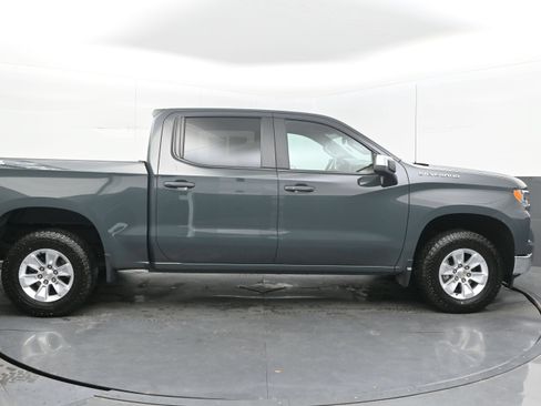Used 2025 Chevrolet Silverado 1500 LT AWD/4WD image 10