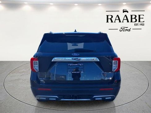 Used 2023 Ford Explorer XLT w/ Equipment Group 202A AWD/4WD image 6