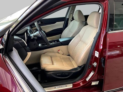 Used 2021 Nissan Maxima Platinum w/ Sport Mat Group FWD image 7