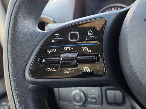 Used 2022 Mercedes-Benz Sprinter 2500 image 16