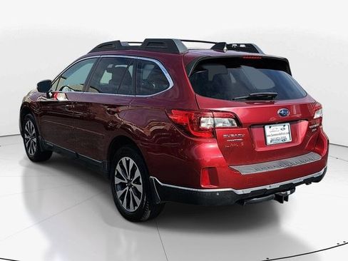 Used 2017 Subaru Outback 3.6R Limited image 4