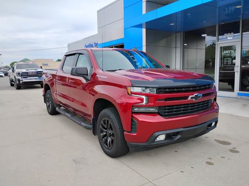 Used 2021 Chevrolet Silverado 1500 RST AWD/4WD image 3