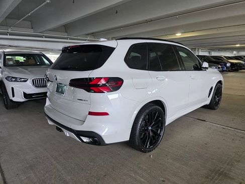New 2026 BMW X5 sDrive40i w/ M Sport Package RWD image 5