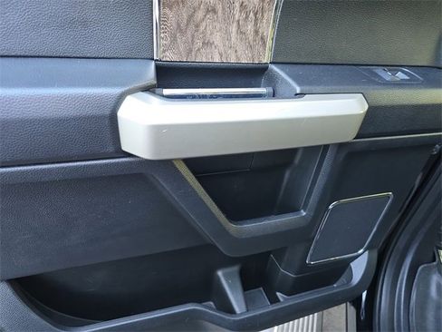 Used 2019 Ford F250 Lariat w/ Lariat Ultimate Package image 10