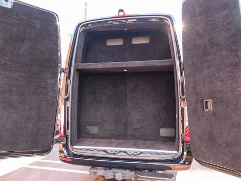 Used 2023 Mercedes-Benz Sprinter 3500 image 18