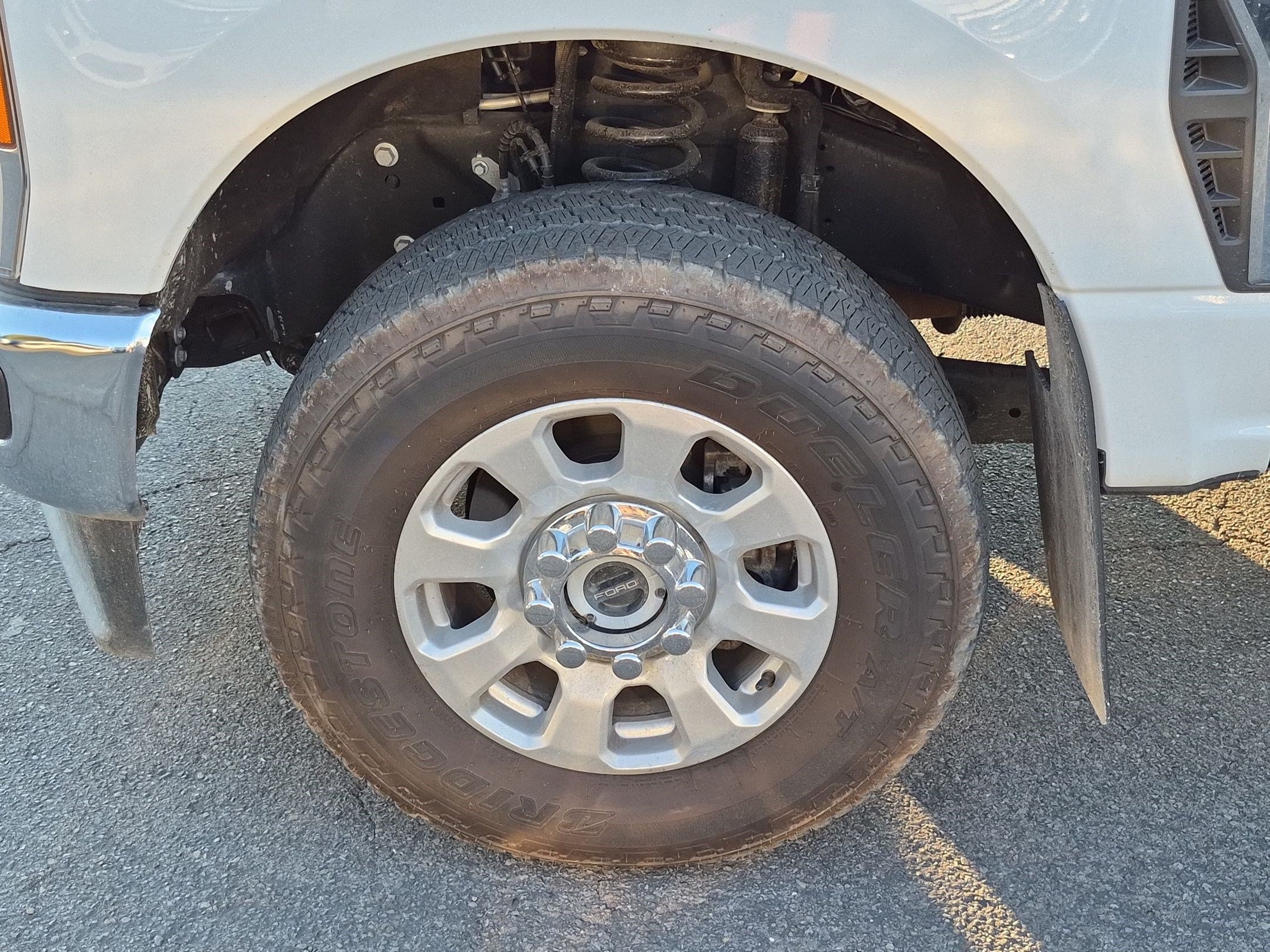 Used 2024 Ford F350 XLT w/ FX4 Off-Road Package AWD/4WD image 14