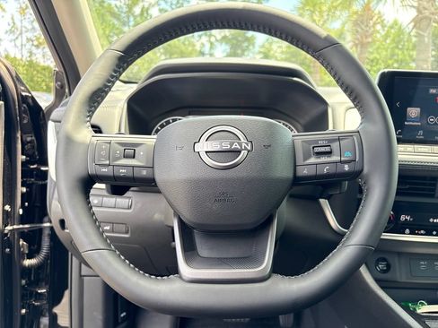 Used 2026 Nissan Rogue SV w/ Cold Weather Package FWD image 12