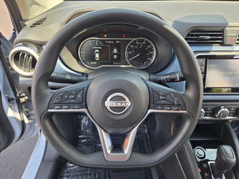 Used 2025 Nissan Versa SV w/ Trunk Package FWD image 30