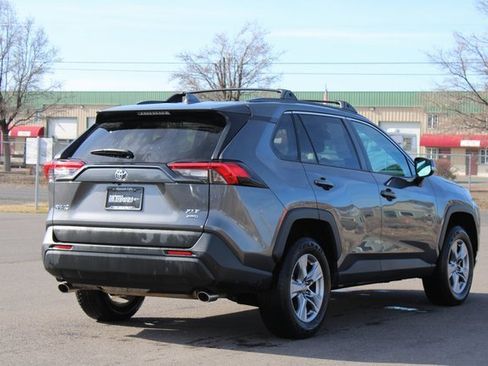 Used 2022 Toyota RAV4 XLE image 5