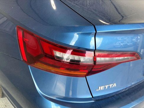 Used 2019 Volkswagen Jetta S w/ Driver Assistance Package image 13