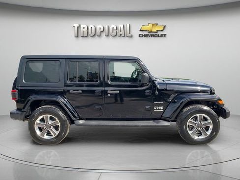 Used 2020 Jeep Wrangler Unlimited Sahara AWD/4WD image 6
