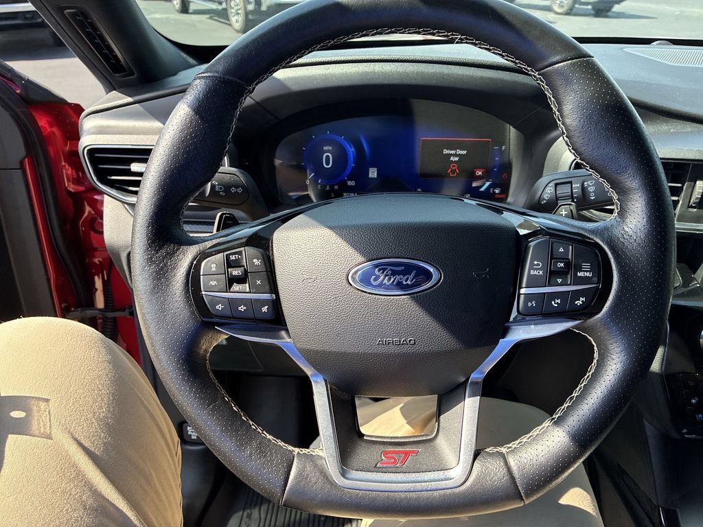 Used 2023 Ford Explorer ST w/ Equipment Group 401A AWD/4WD image 14