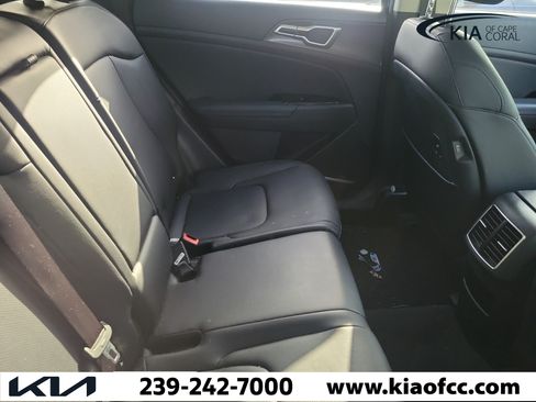 Certified 2025 Kia Sportage EX FWD image 10