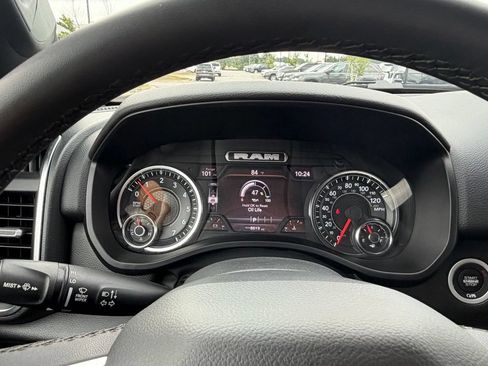 Used 2025 RAM 1500 Big Horn AWD/4WD image 32