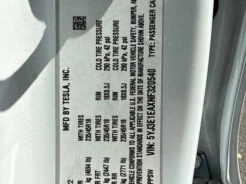 Used 2022 Tesla Model 3 RWD image 6