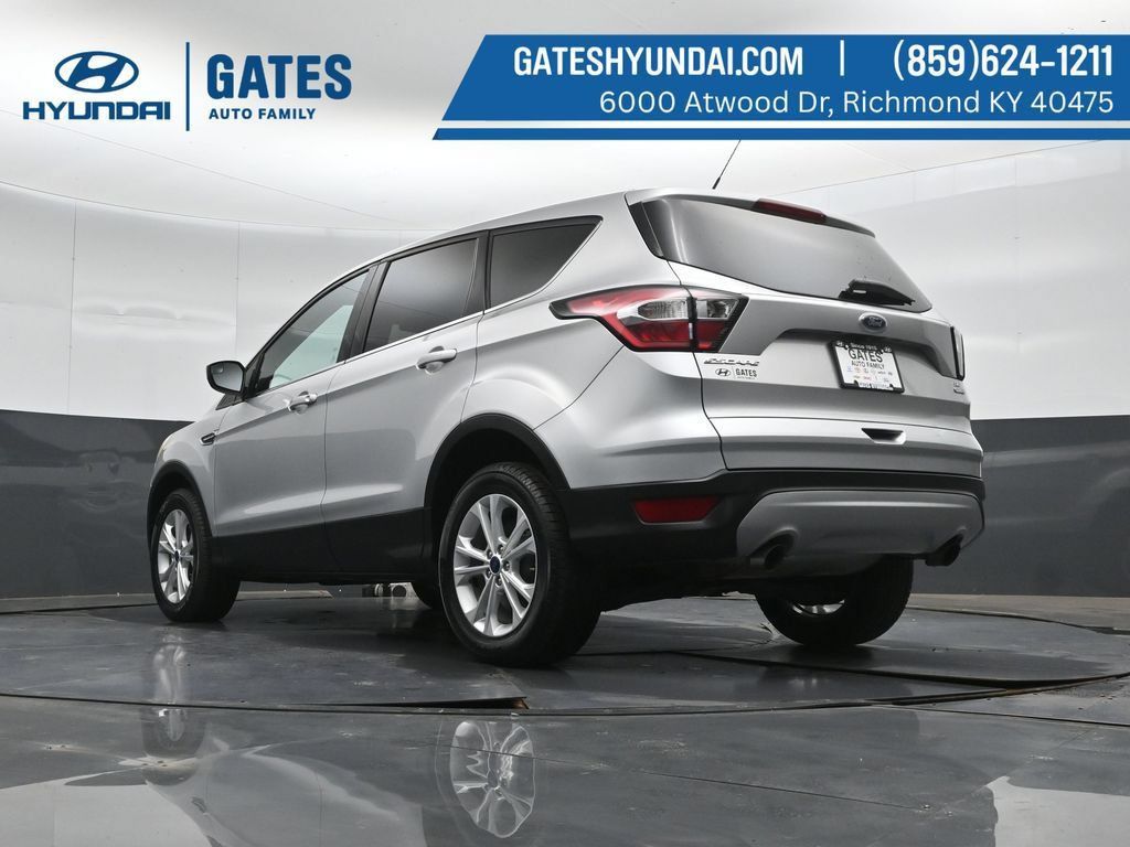 Used 2017 Ford Escape SE AWD/4WD image 43