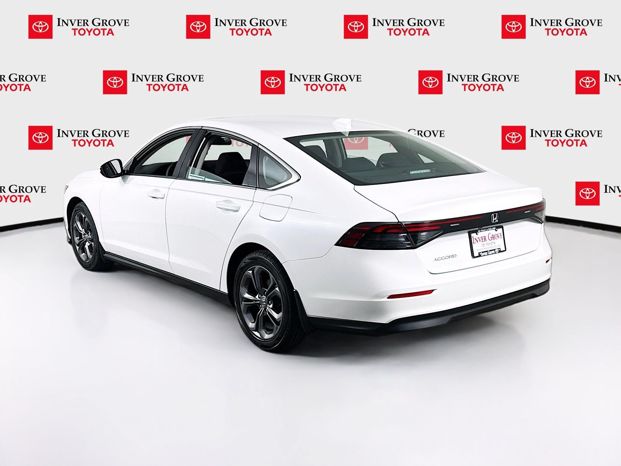 Used 2023 Honda Accord EX image 7