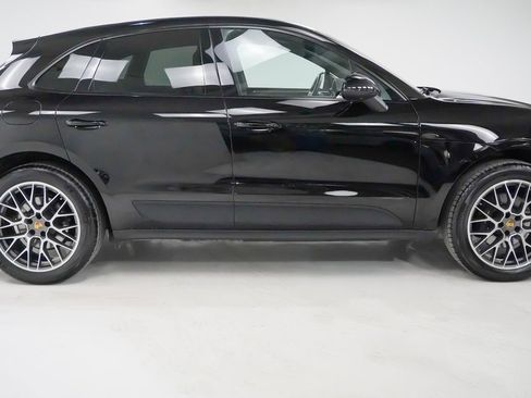 Used 2018 Porsche Macan Sport Edition image 9