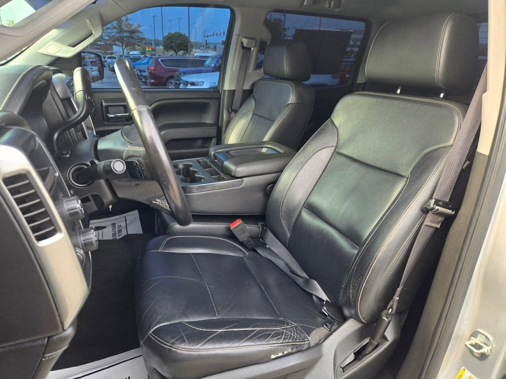 Used 2018 Chevrolet Silverado 1500 LTZ AWD/4WD image 14