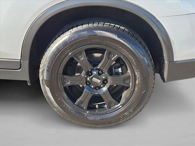 Used 2015 Nissan Rogue SV AWD/4WD image 14