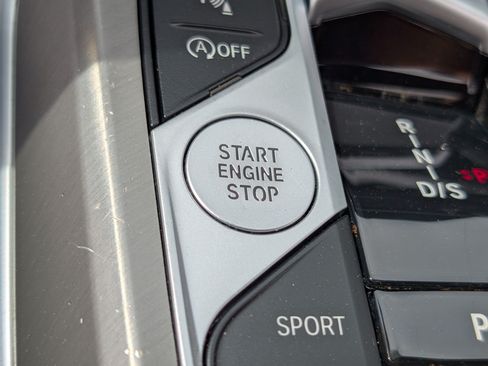 Used 2025 BMW 430i Convertible RWD image 23