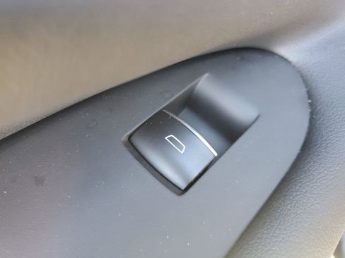 Used 2026 Chevrolet Blazer EV RS FWD image 17
