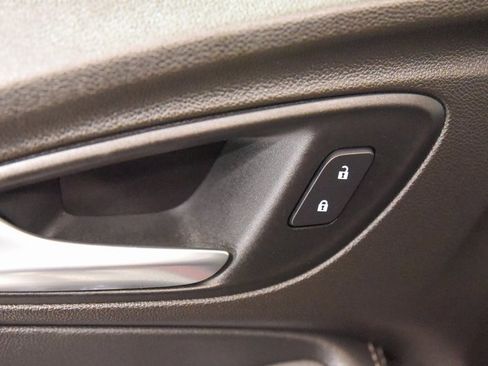 Used 2020 Buick Encore GX Preferred image 16