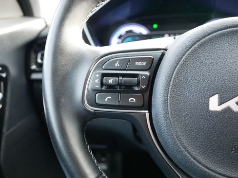 Certified 2022 Kia Niro LXS image 31